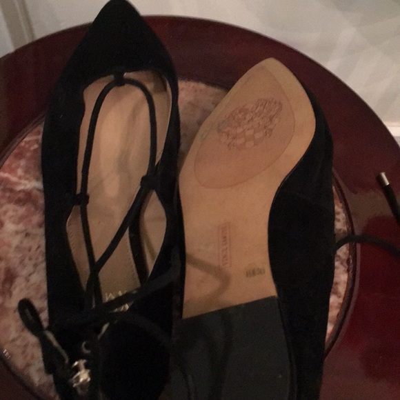 Vince Camuto flat black Suede Hercules shoe - Picture 4 of 7